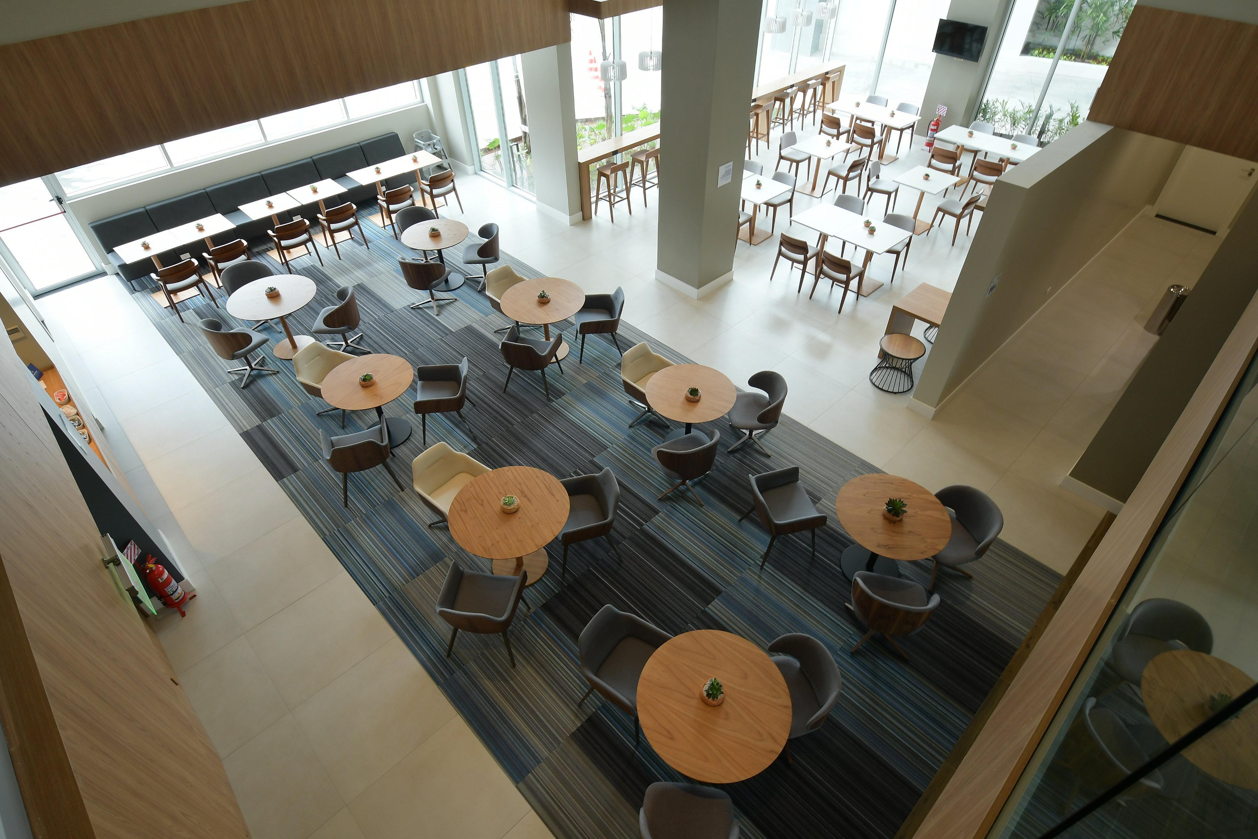 Holiday Inn Express Asuncion Aviadores By Ihg Eksteriør billede