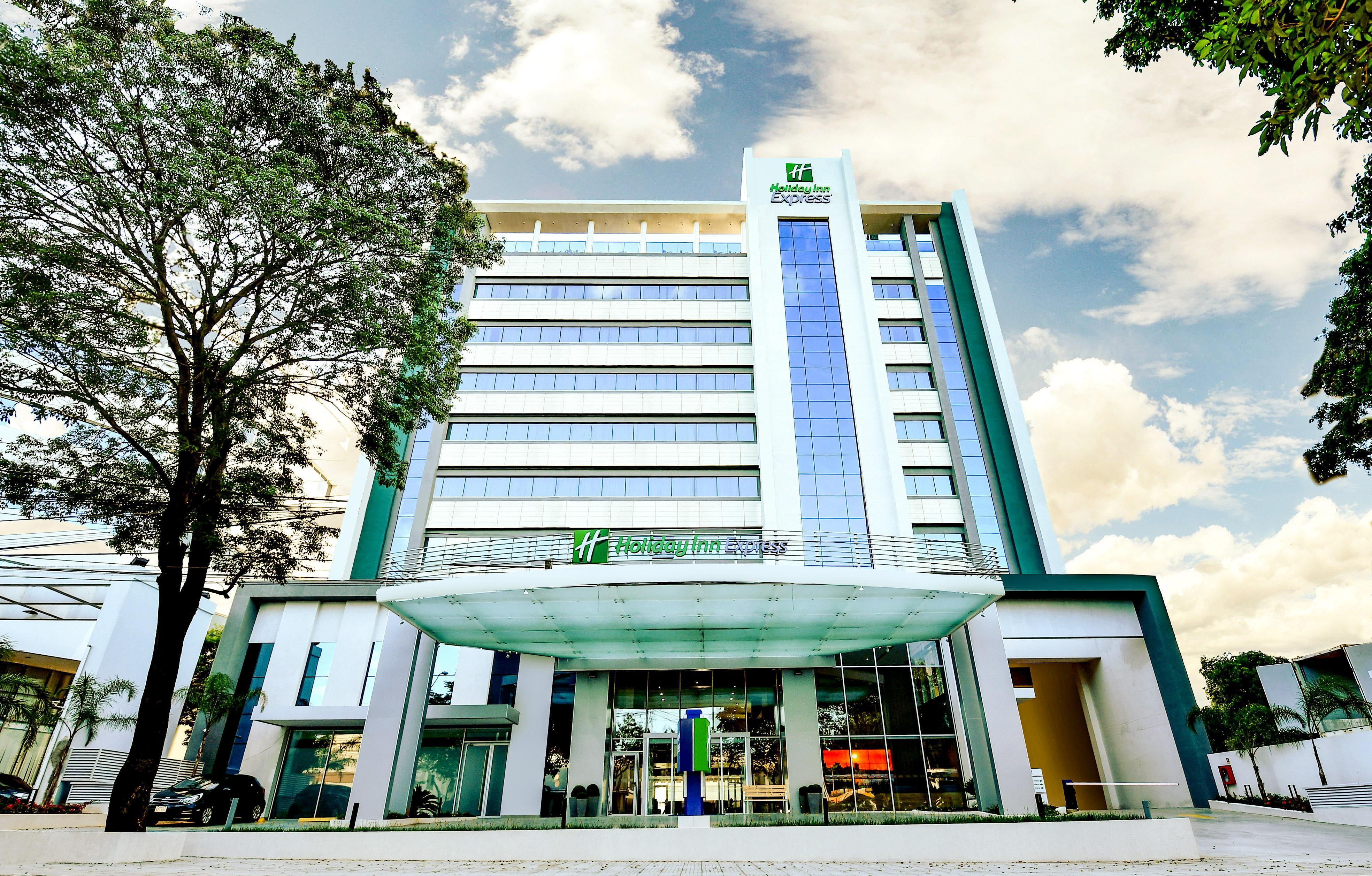 Holiday Inn Express Asuncion Aviadores , An Ihg Hotel Eksteriør billede