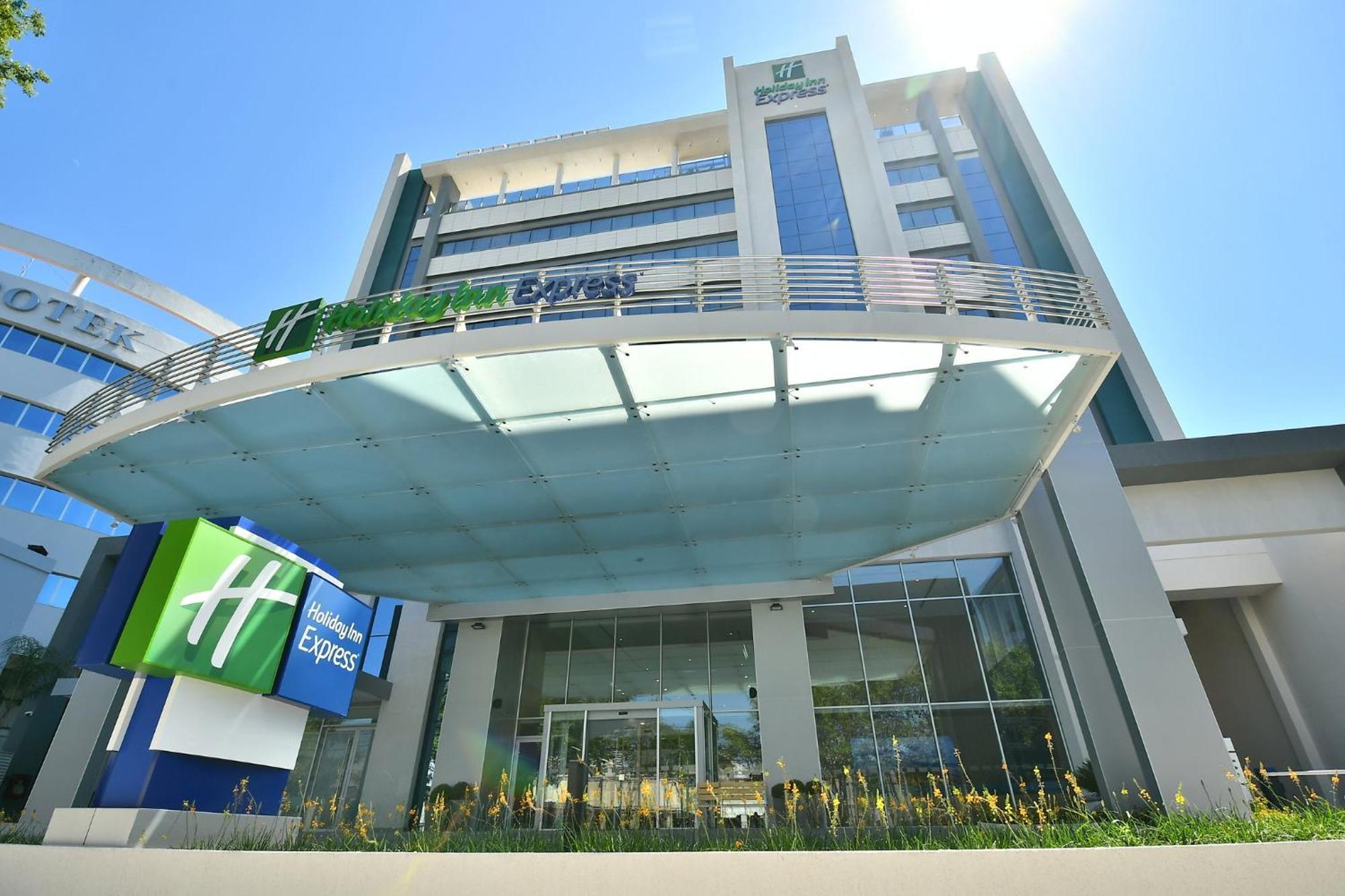 Holiday Inn Express Asuncion Aviadores By Ihg Eksteriør billede