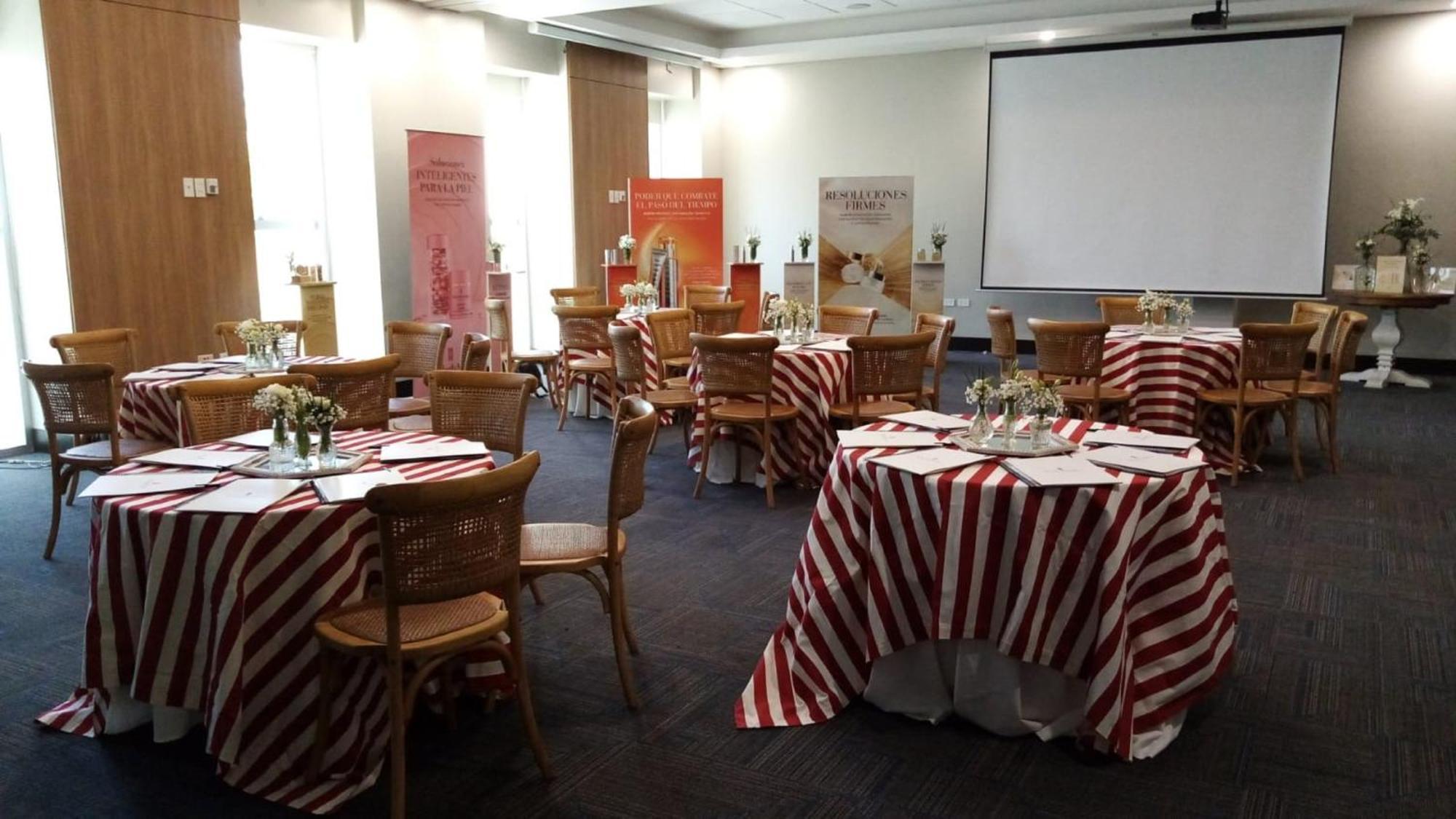 Holiday Inn Express Asuncion Aviadores By Ihg Eksteriør billede